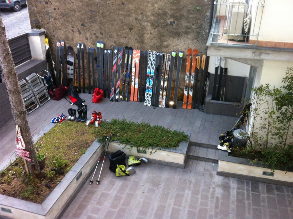 Etna GloB&B Mountain bike Zafferana Etnea Bagian luar foto